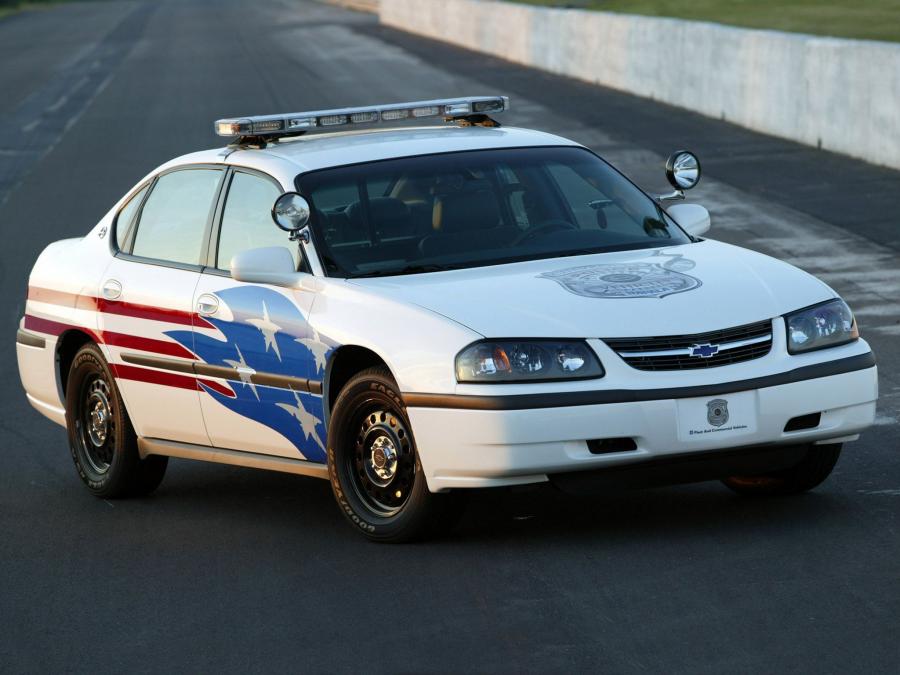  Chevrolet Impala Police Car 2001 года  (фото 12 из 18)